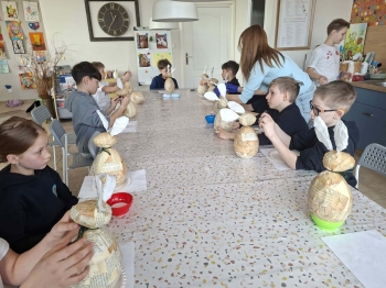 49fa1e13-82ac-4bc7-bf6f-9d8c76f24107