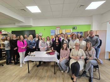 4c033f28-51ff-453f-8185-c427aaa32fa2