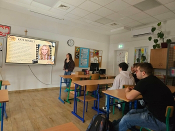 d5f99313-d8ac-48a9-8c0f-1a66fa7dde24