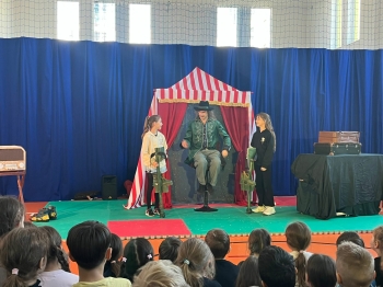 b7dc22ed-e0bd-4fa9-ab7e-da158d6a2f07