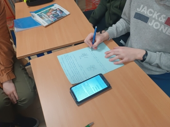 dbfd5061-d8a1-40cf-b04d-ada7f7c00ee3