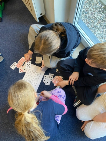 306b357a-811a-40c8-aa9b-1424d624dd12