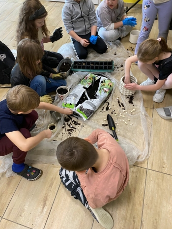 75db97a4-5cbf-4fd9-9ea3-918da438f55a