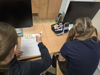 ef8cd55c-2997-426b-9478-002c157ddeb5