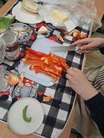 5df0537f-679a-4ecf-bc6c-87ef72df9d0b