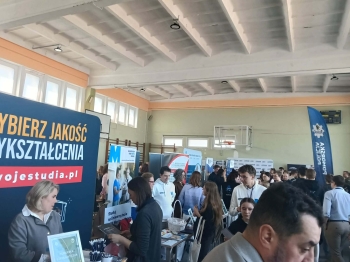 af8b54d6-c1e4-431f-842b-6493231ce8c6