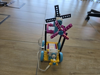 0d228246-0930-4e09-90d9-8d7459a0ec3a