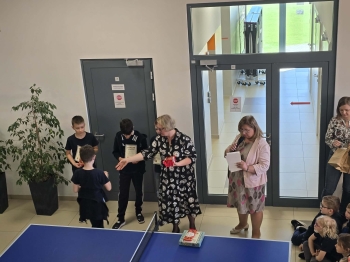 560b84dd-8190-4048-94b3-77cea3ea6b9f