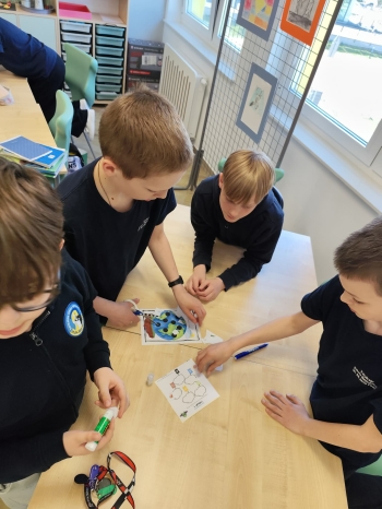 300a3dfa-99ea-42e9-8fef-90e82ff1670b