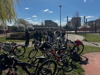 b188a64a-4f9c-4697-9294-4a7fa9fa2392