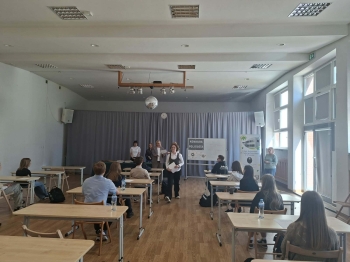 c807e2bd-9668-4e2f-b4b8-aa5a859daf0f