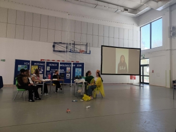 fb4c7fbf-ba3a-4064-8253-2a27720ddb61