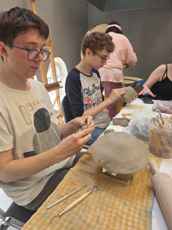 b149df95-dda0-45d4-b7f7-52365a53f426