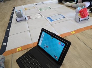 f9d67354-2738-4e2c-9268-57177bd6a9d8