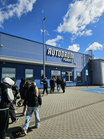 a5950288-c761-40d3-8467-764e8291cb04