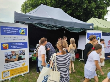 9442edcc-2a25-443e-ba9f-b22520ed26f0