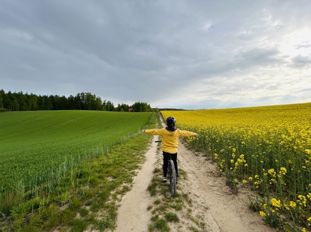 Julian z klasy 5 wyróżniony w Wojewódzkim Konkursie Fotograficznym ''Zielony Maj''