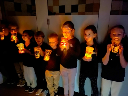 Jesienne lampiony w klasie 1A