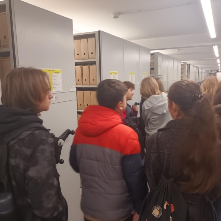 Nasze liceum i 8 klasa szkoły podstawowej włącza się w edukacyjny projekt „Łączka i inne m