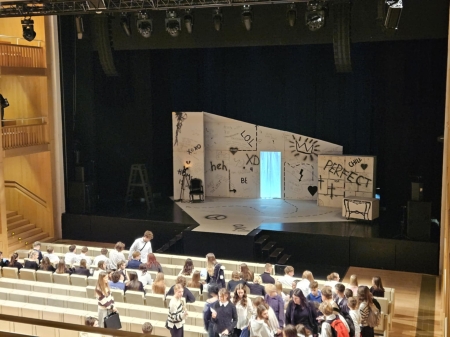 Licealiści w Teatrze Szekspirowskim