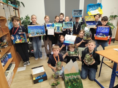 Świat w Miniaturze: Niezwykłe Ekosystemy w Klasie 4