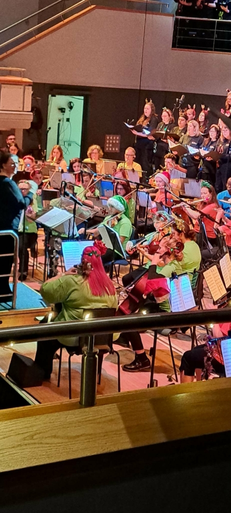 Nasz uczeń z nauczania domowego Aman - Młody Muzyk z Wielkim Sercem i Pasją do Gry!