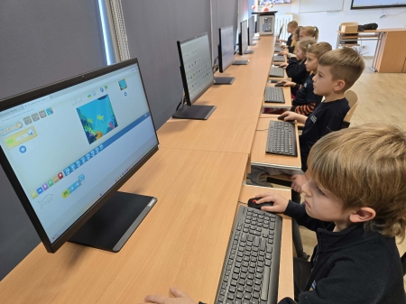 Zerówkowa nauka robotyki: Tworzymy akwaria w Scratch JR!