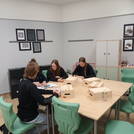 Klasa 8 wyrusza w podróż po historii: ''Inka - Dziewczyna Niezłomna'' escape room IPN