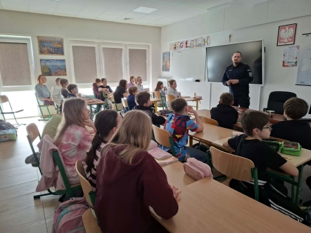 Spotkanie z Policjantem na temat cyberbezpieczeństwa