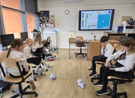 Roboty w rytmie tańca – kreatywne zajęcia kółka robotyki