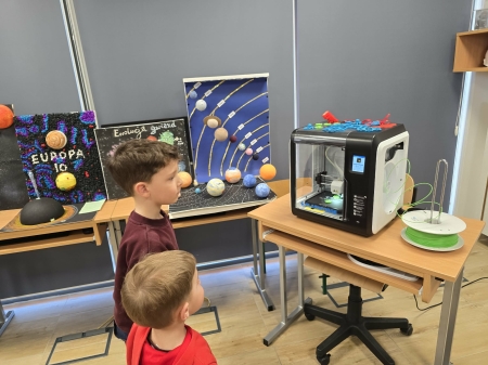 Dzień otwarty w „Katoliku” – rodzice poznali nowe przestrzenie szkoły