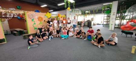 Czwartoklasiści w Hop Stacji – wspólna zabawa i integracja