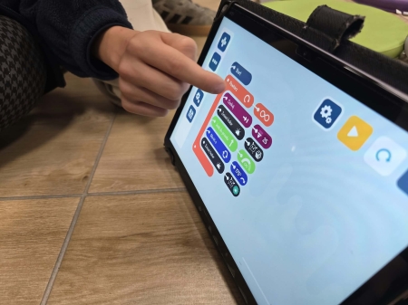 Mały robot, wielka przygoda! Czyli jak nasza klasa zamieniła się w trasę pełną niespodzian